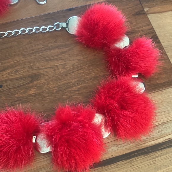 Silver and Red Fur Chain Belt - Picture 3 of 8